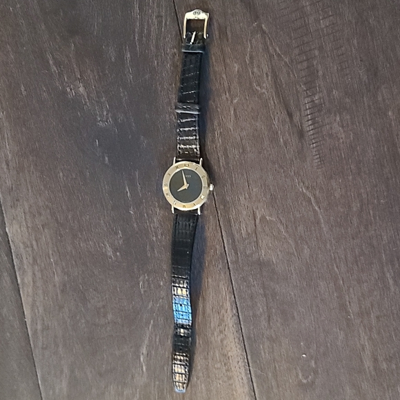 Watch - Picture 2 of 7